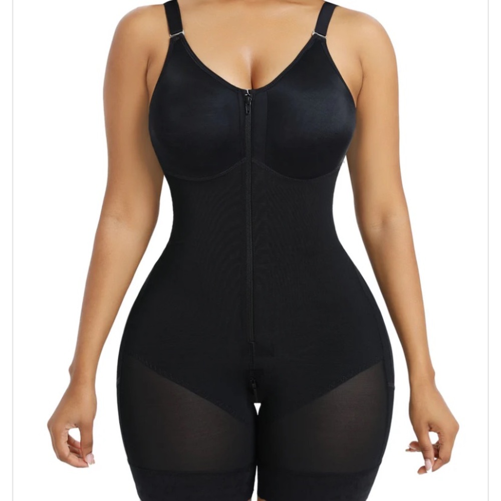 Yianna Front Zip Full Bust Mid-Thigh Faja Bodysuit - Picture 10 of 10